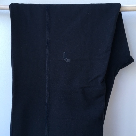 Lole - High-Rise Flare Yoga Pants w/ Control Top - Picture 4 of 6